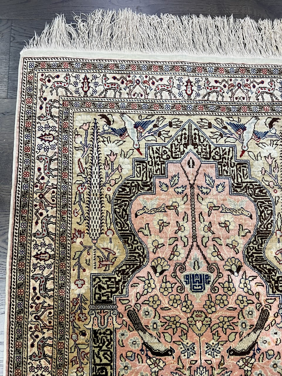 Amazing vintage decorative Turkish silk rug - Hakiemie Rug Gallery