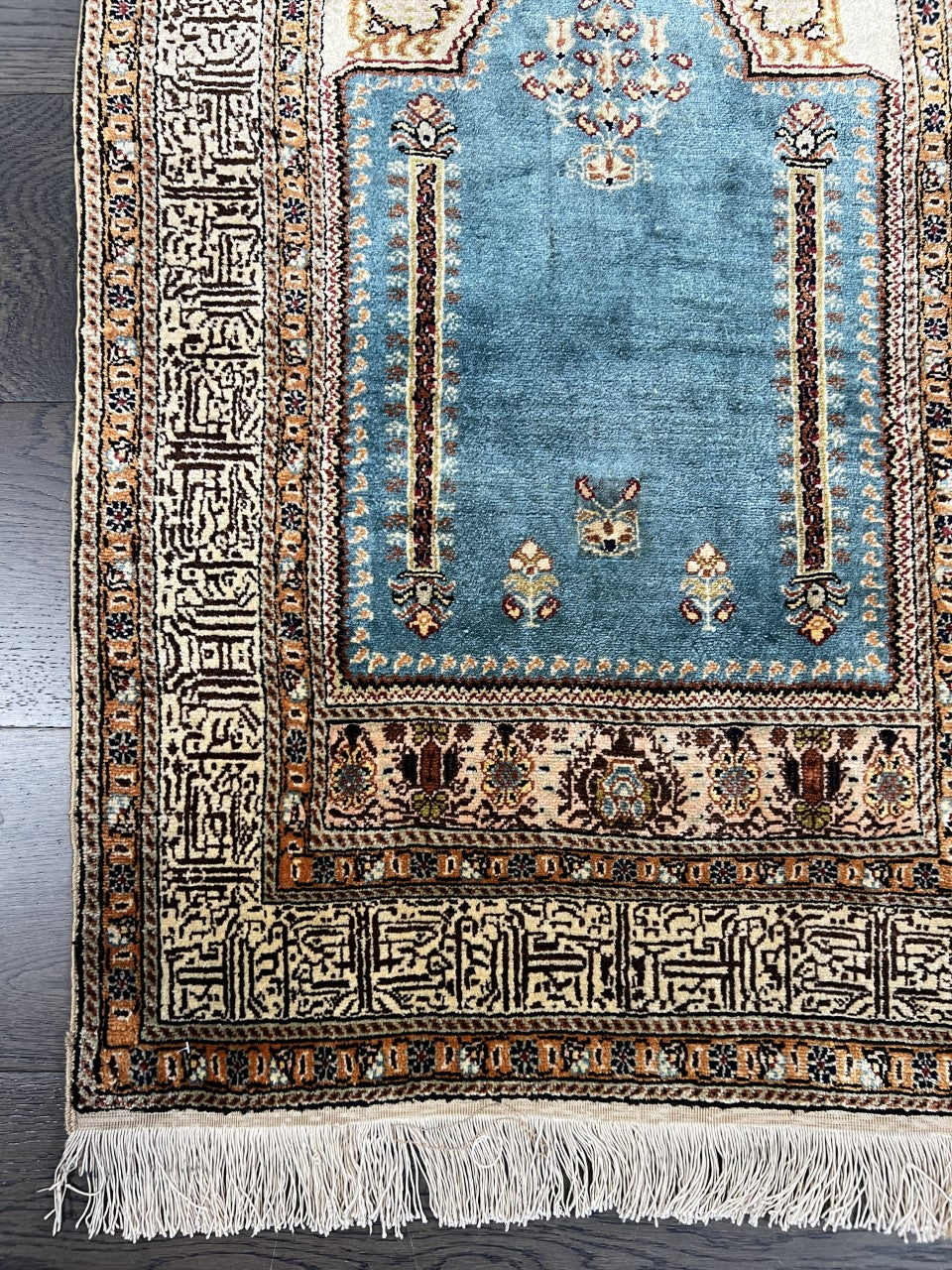 Wonderful old decorative Turkish Kaisary silk rug - Hakiemie Rug Gallery