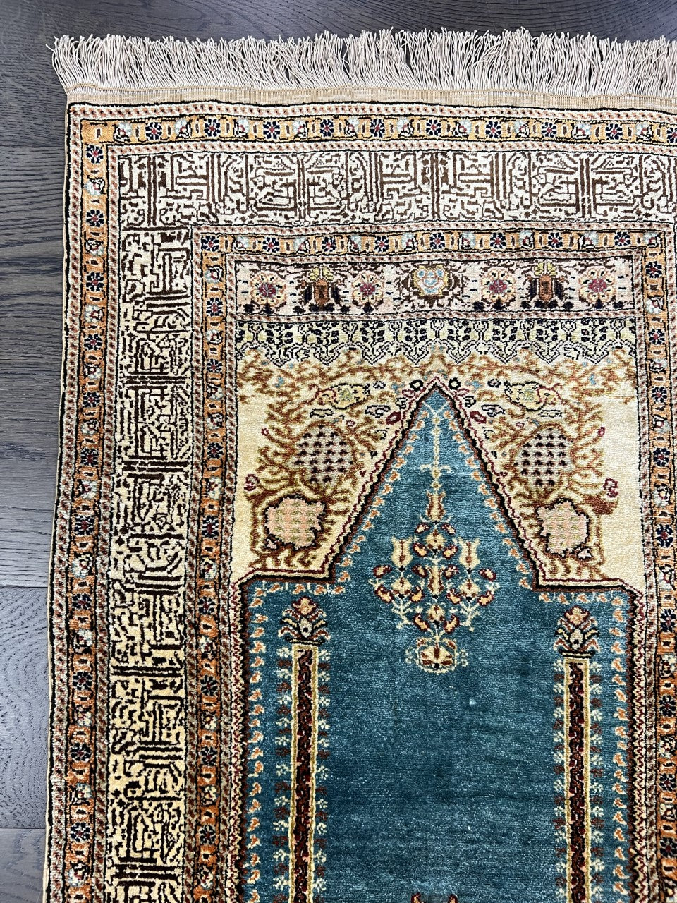 Wonderful old decorative Turkish Kaisary silk rug - Hakiemie Rug Gallery