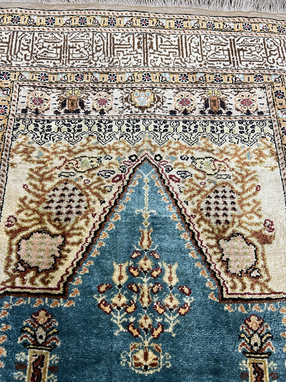 Wonderful old decorative Turkish Kaisary silk rug - Hakiemie Rug Gallery