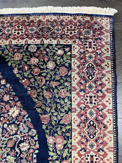 Amazing vintage decorative Indian silk rug - Hakiemie Rug Gallery