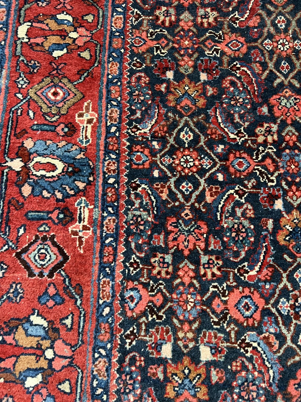 Beautiful old antique decorative Bijar rug - Hakiemie Rug Gallery
