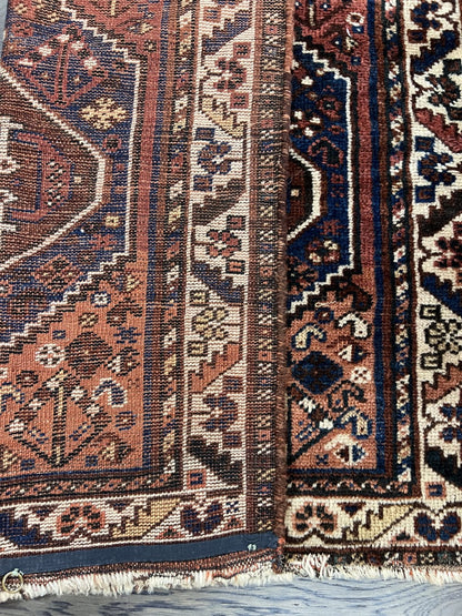 Stunning antique handmade Qashqai rug - Hakiemie Rug Gallery